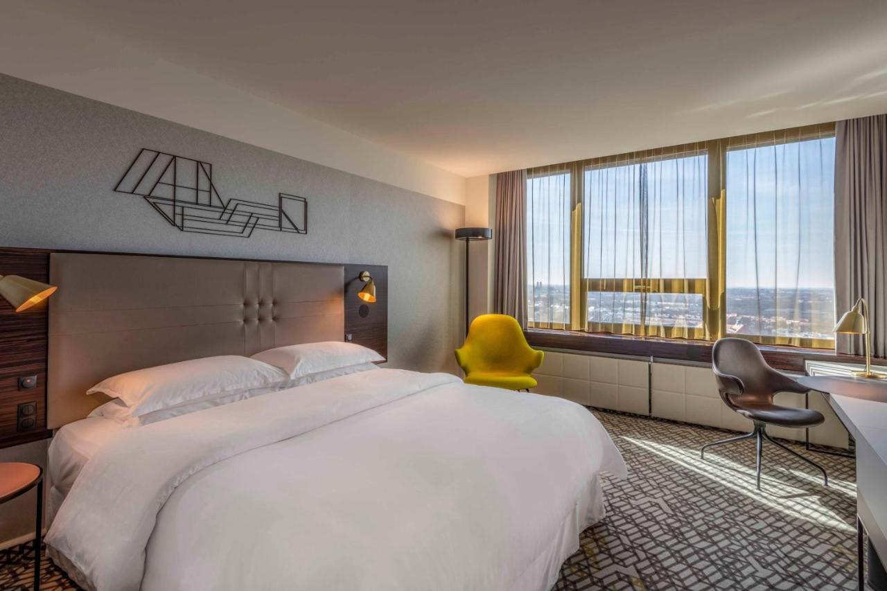 Hotel Sheraton Arabellapark 4*