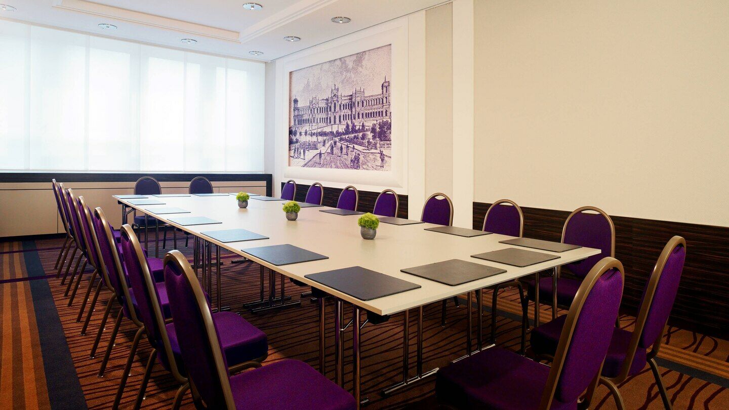 Sheraton Arabellapark 4*