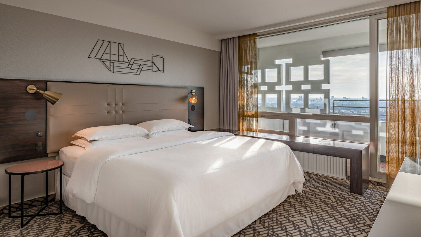 Hotel Sheraton Arabellapark 4*